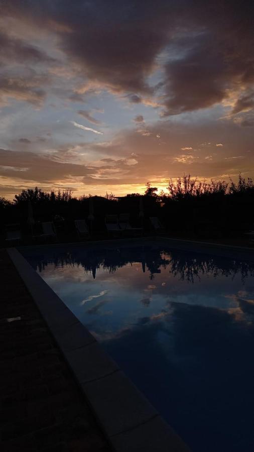 Casale Papa Country Village โลเรโต ภายนอก รูปภาพ